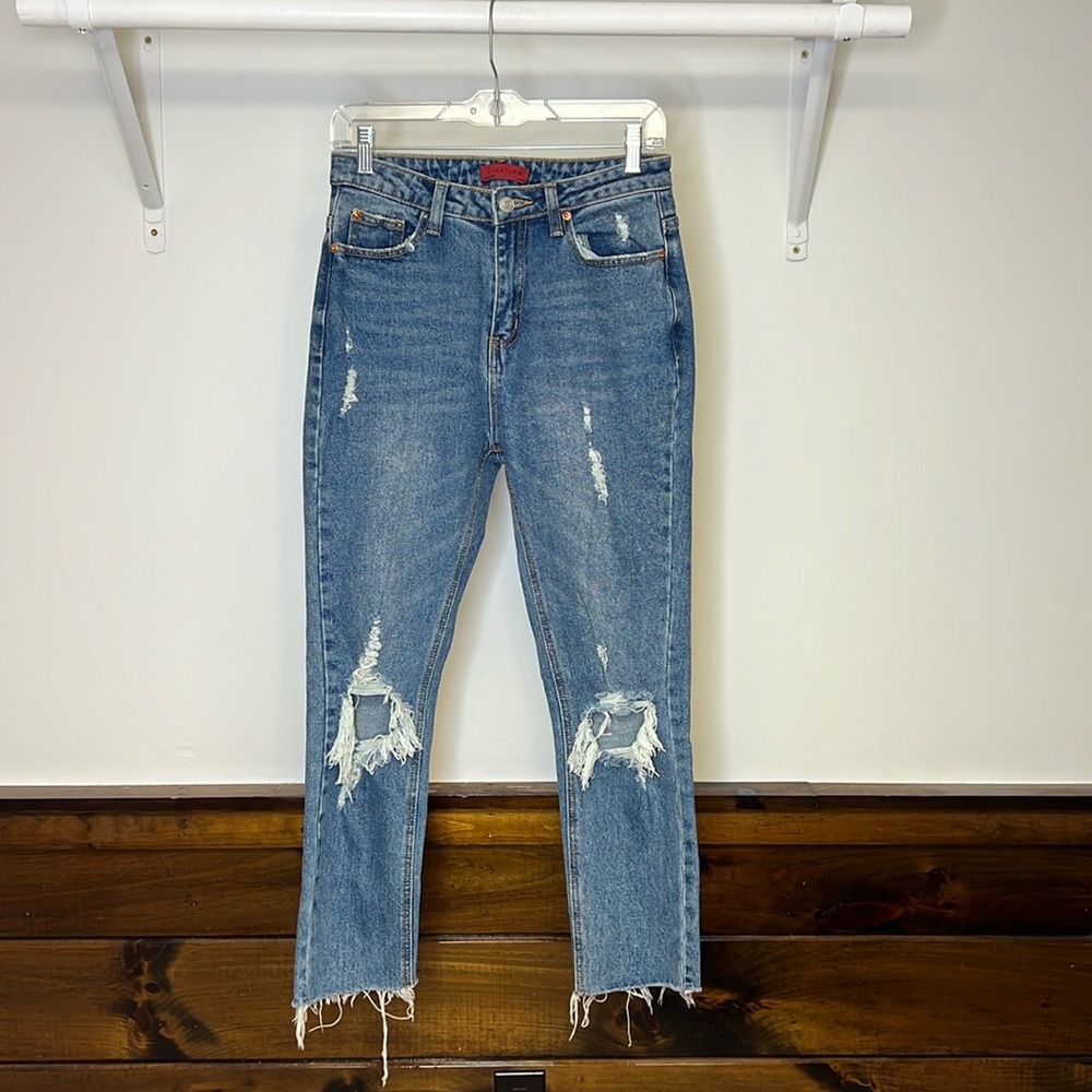 Signature 8 Distressed‎ Straight Leg Jeans- M